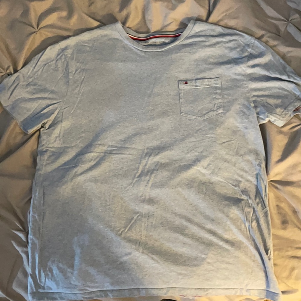 Tommy Hilfiger Men's Short Sleeve Crewneck T Shirt with Pocket